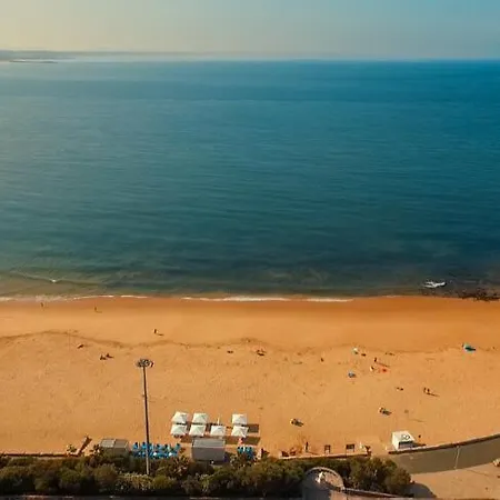 Lisbon Sea Side Chalet Paco de Arcos
