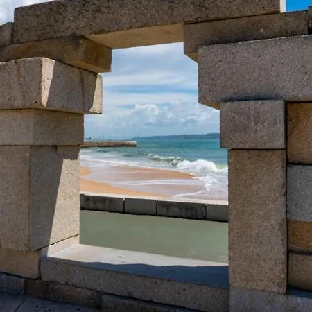 Lisbon Sea Side Chalet
