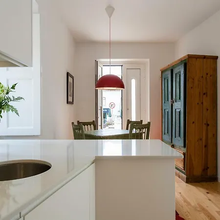 Lisbon Sea Side Chalet Appartamento